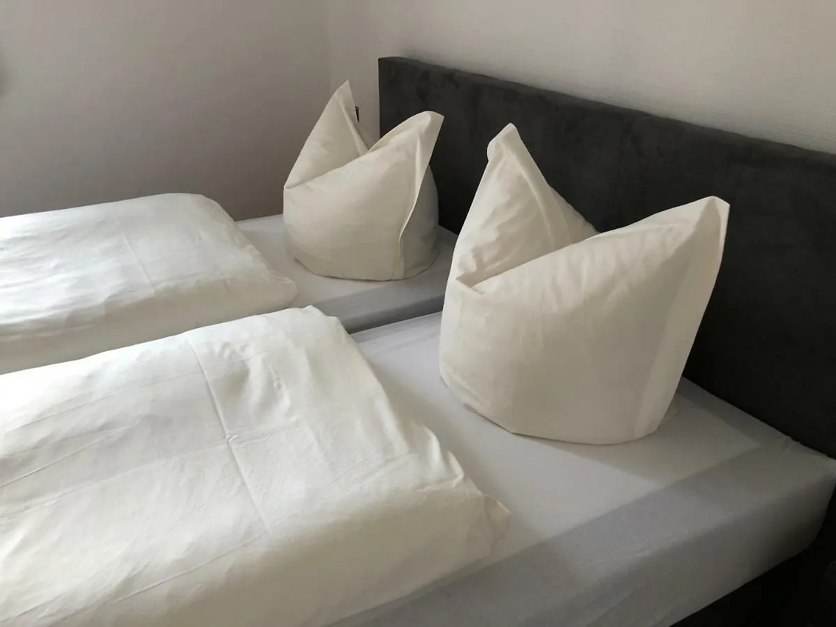 Ferienwohnungen In Dresden Apartment